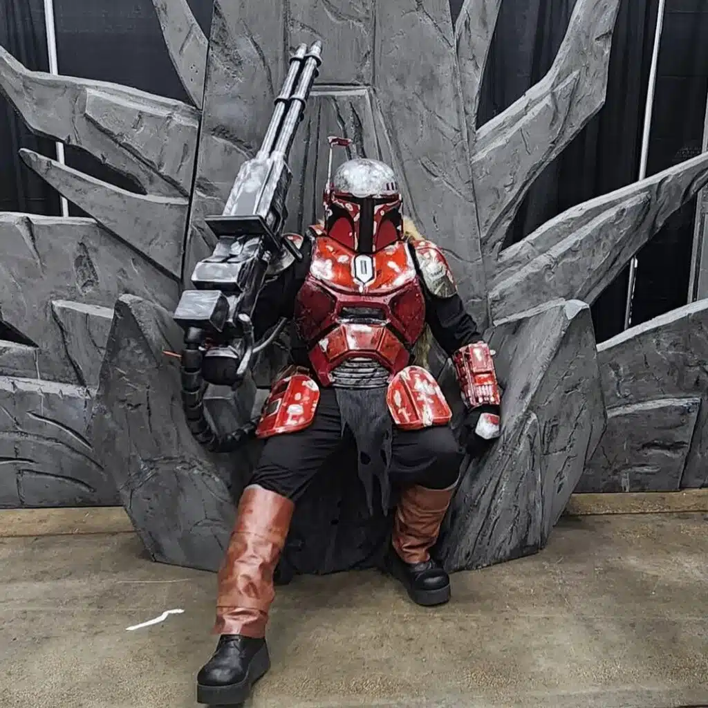 Jay Bryant cosplaying as a Heavy Mandalorian